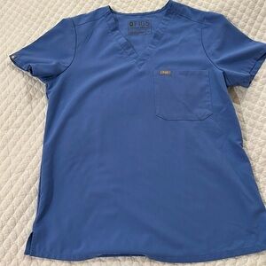 Figs Small Catalina 1 pocket top ceil blue